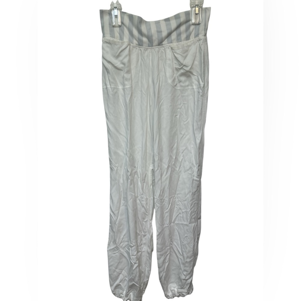 Lululemon White Lightweight Dance Jogger Pants